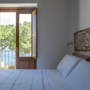 Iancura - Di Design A Salina Gasthof